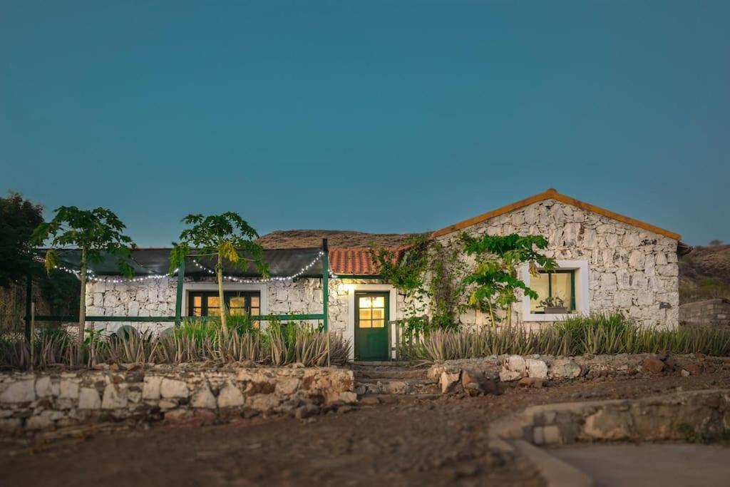 Casa Aloe Vera - Private House W/ Free Breakfast Cidade Velha Esterno foto